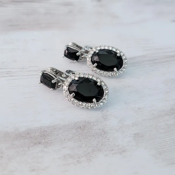 Vintage Monet Clip On Earrings Stunning Silver Tone, Black & Clear Gems - Image 2