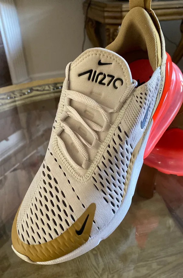 Nike Air Max 270 Shoes - Image 2