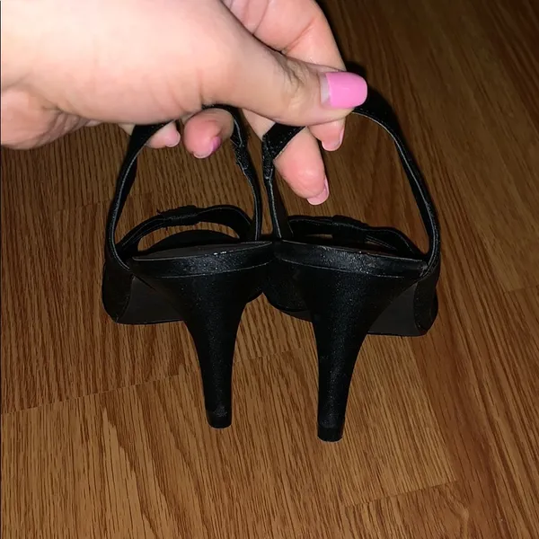 Kelly & Katie satin heel - Image 5