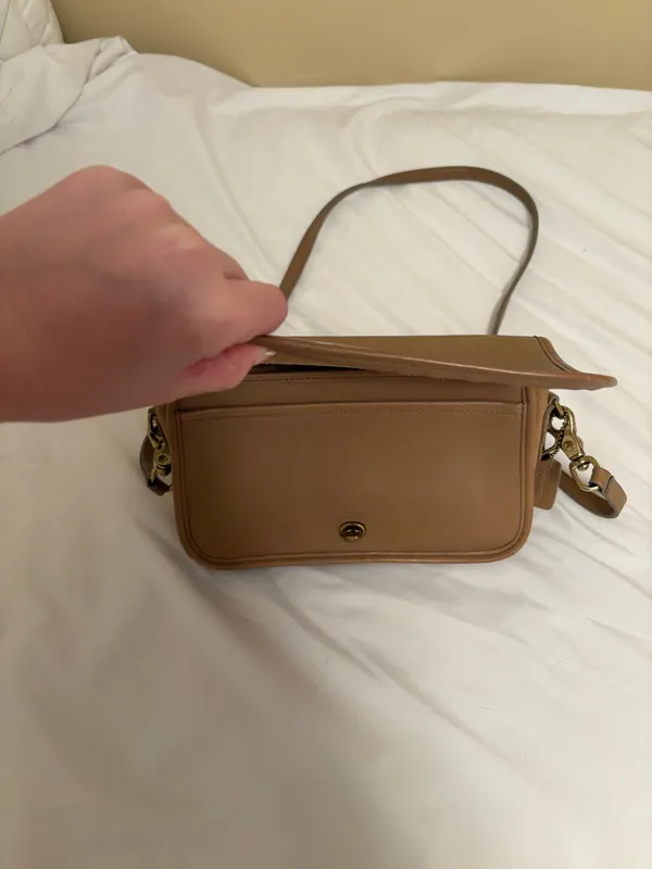 Vintage Coach Leather Bag - Image 4