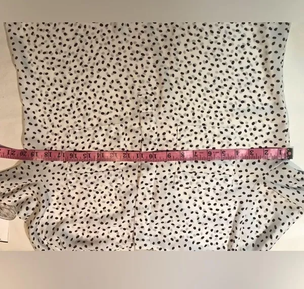 Loft Blouse Quarter Button Pockets White with Brown Polka Dots Size M - Image 9