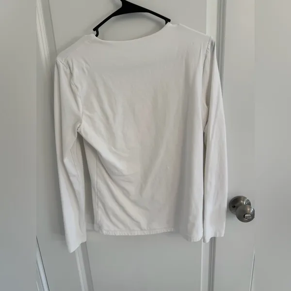 Abercrombie & Fitch White Long Sleeve - Image 4