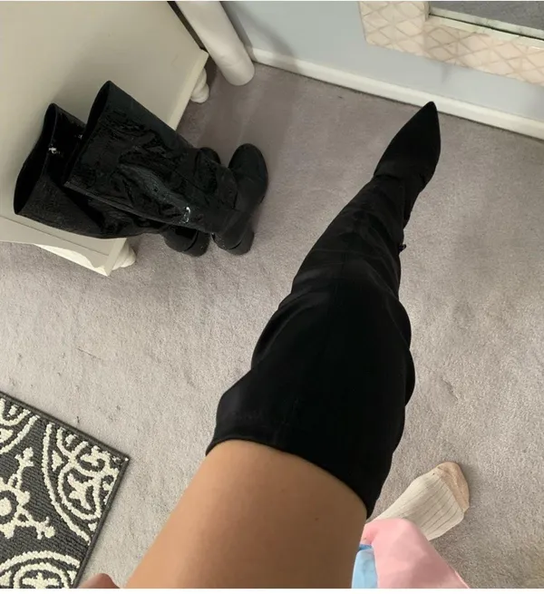 SO Over Knee Black Boots - Image 4