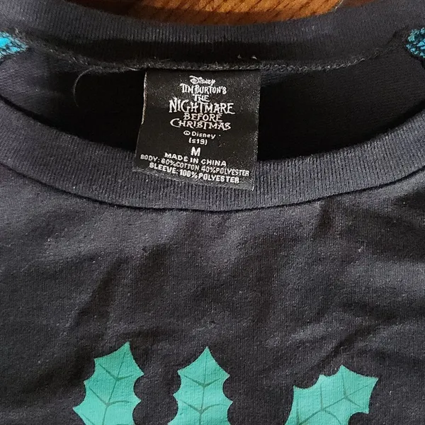 NWT Nightmare Before Christmas Disney long sleeve t shirt‎ fits like a Small - Image 4
