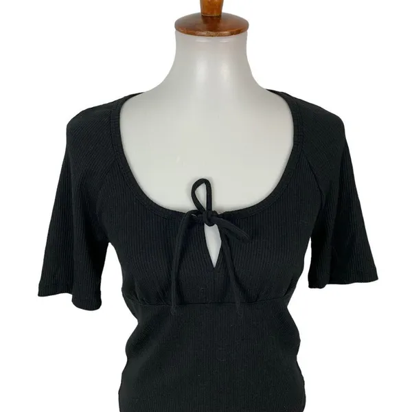 J. Crew‎ Women’s Top Medium Black Short Sleeve - Image 2