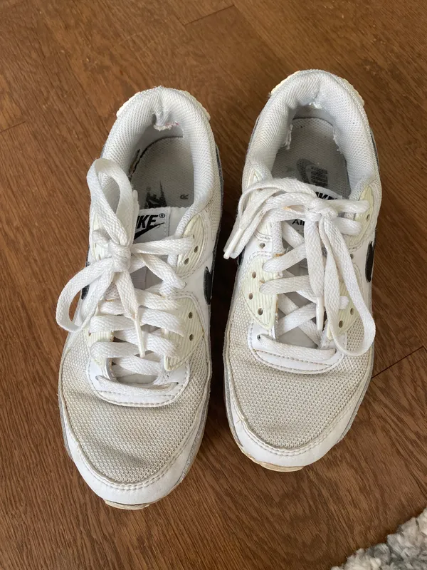 Nike Shoes - Image 2