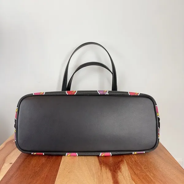 NWT Coach Gallery Tote Bag With Heart Bolt Print‎ - Image 5