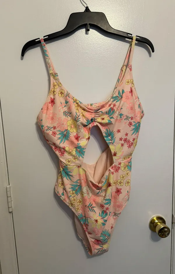 Celebrity Pink Ruched V-Neck One Piece Swimsuit Size XL - Image 2
