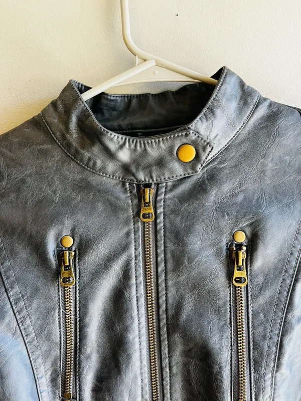 The Clothing Exchange Company Womens Black Faux Leather Zip-Front Jacket With Gold Details Pockets - Image 6