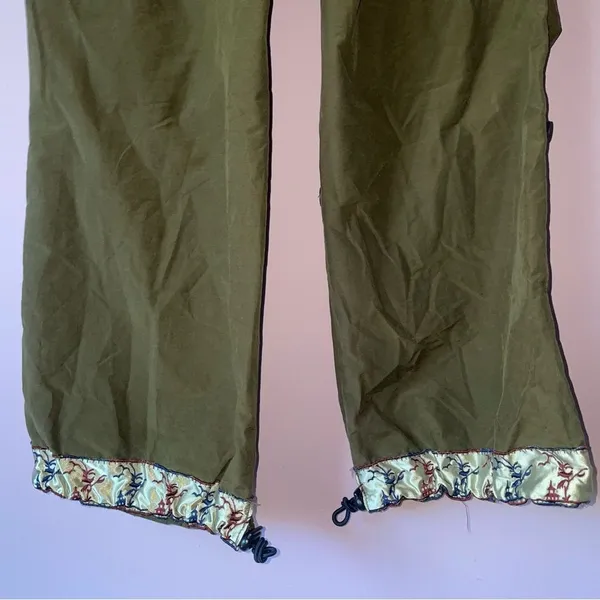 Abercrombie & Fitch Size S Olive Green Cargo Pants Japanese Floral - Image 6