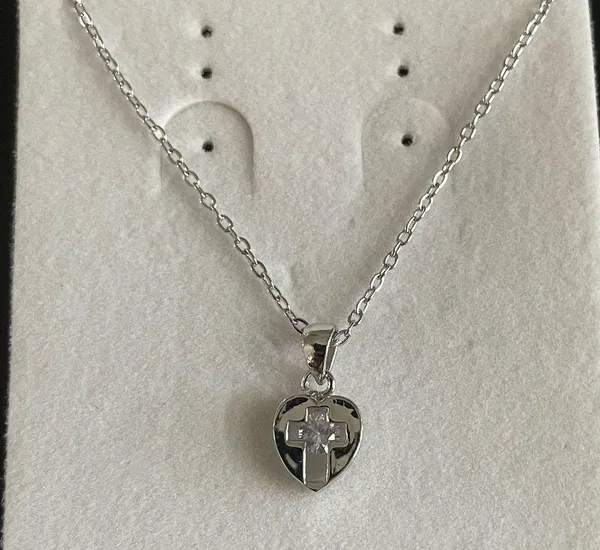 Silver heart and cross necklace - Image 4