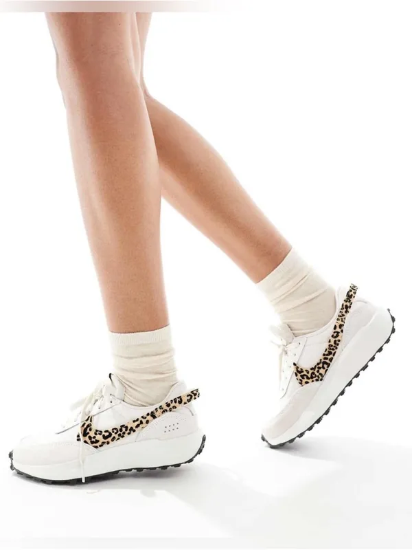 Nike Waffle Debut White Leopard Sneakers 9.5 - Image 2