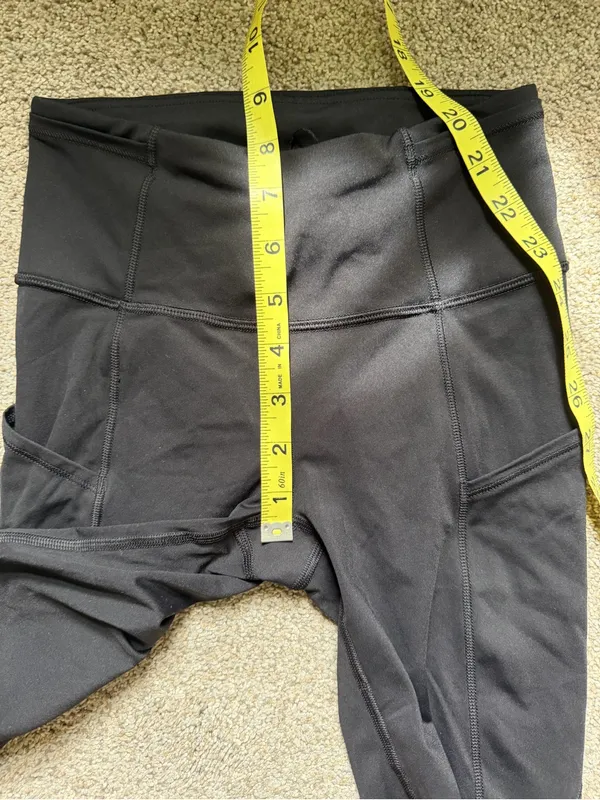 Lululemon Fast And Free Short 10" *Non-Reflective in Black Size 2 Running - Image 6