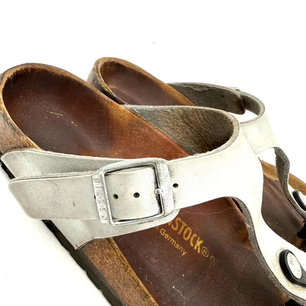 Birkenstock Women's Silver Gizeh Thong Leather Sandals Size 38 / 245 / 7 - Image 2