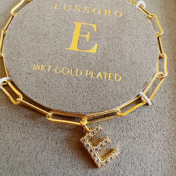 Lussoro letter E 18kt gold plated bracket 6+2” inches - Image 3