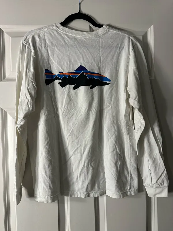 Patagonia Long Sleeve Fish - Image 2
