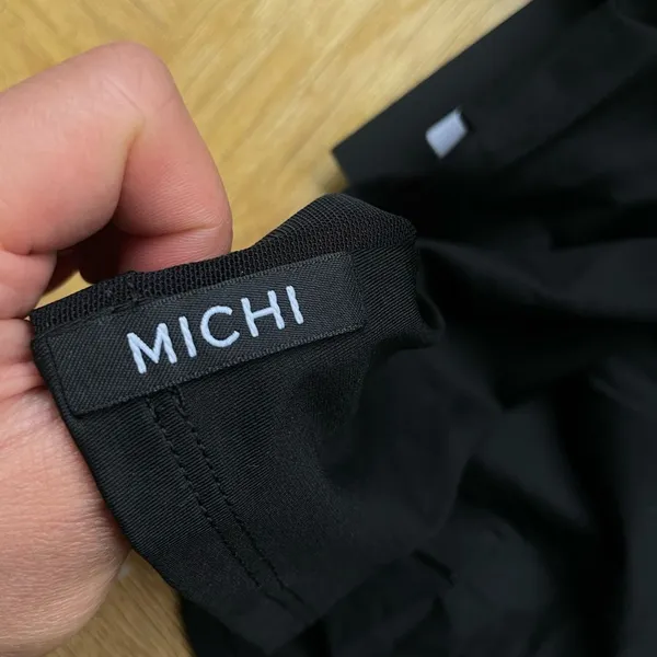 NWT Michi Black V-Neck Long Sleeve Fitted Top w/ Cutouts, Size XS - Image 7