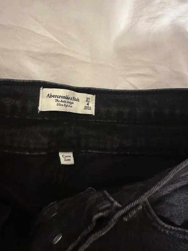 Abercrombie and fitch straight jeans - Image 3