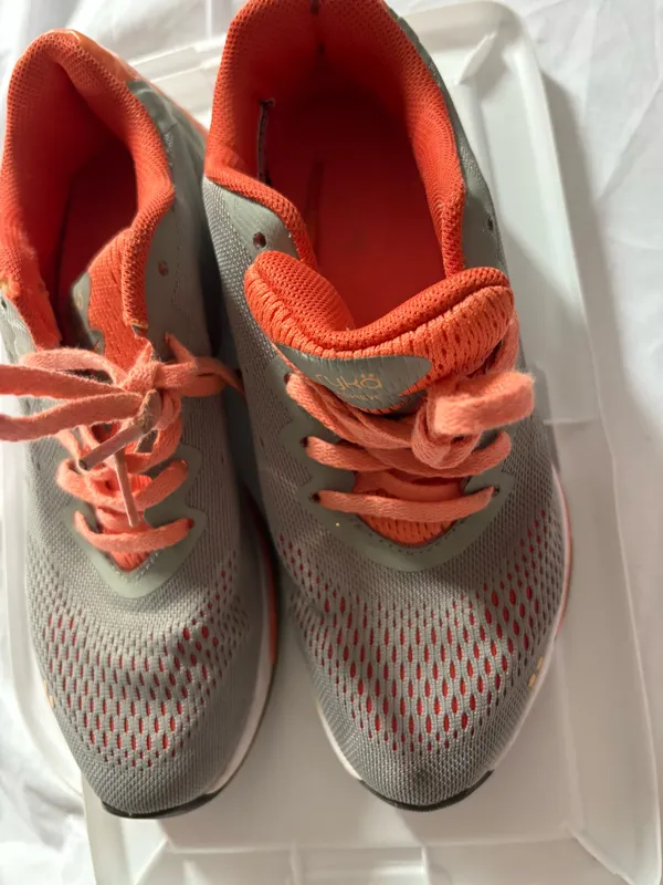 Ryka Sneakers Women’s 6.5 netting grey with orange trimming running sneakers  - Image 4