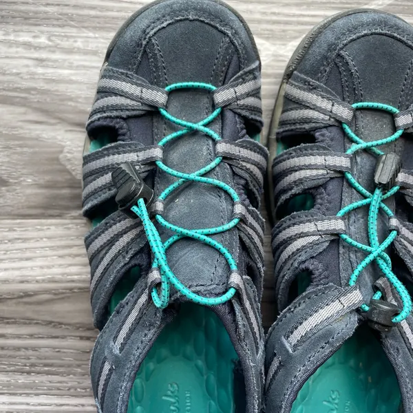 Clarks Black &Teal Strappy sporty closed-toe fisherman-style sandals. Size 7.5 - Image 7