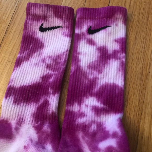 Tie Dye Crew Socks Pink - Image 4