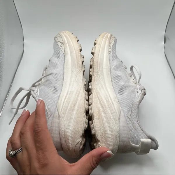 Hoka Speedgoat 6 women’s size 6.5 vibram white sneakers hiking outdoor - Image 7