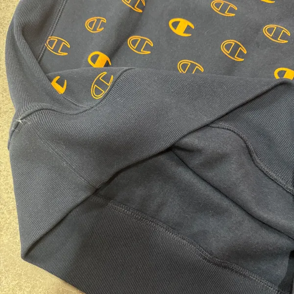 champion men's sweater size m in navy blue - Image 3