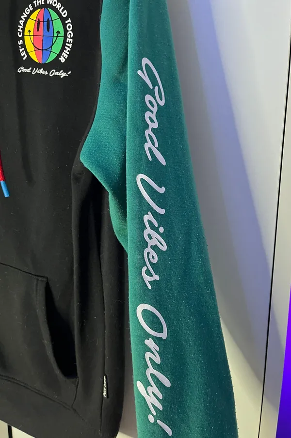 Only Good Vibes Sweatshirt - Image 2