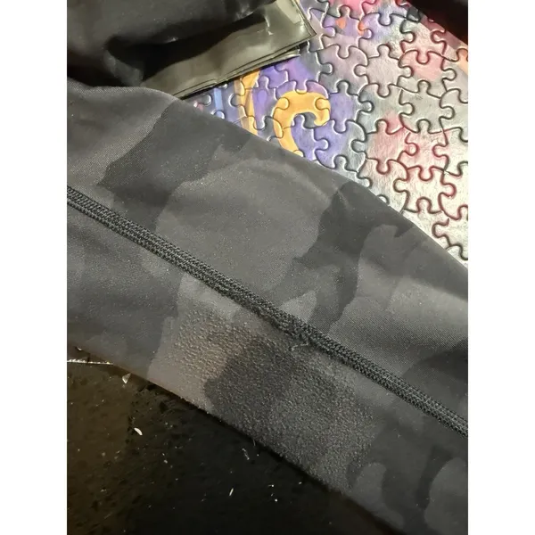 Lululemon Women's Wunder Train ‎ High Rise Tights Camo Size 4 - Image 6
