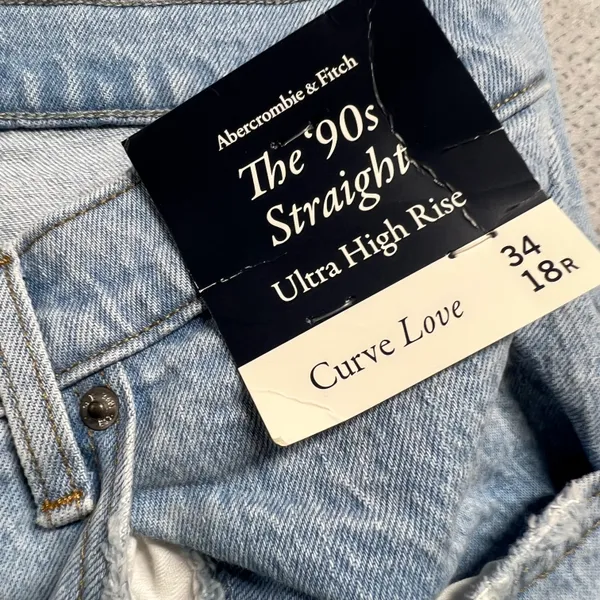 Abercrombie Ultra High Rise 90s Straight Jean Criss-Cross Waistband 34 - Image 6