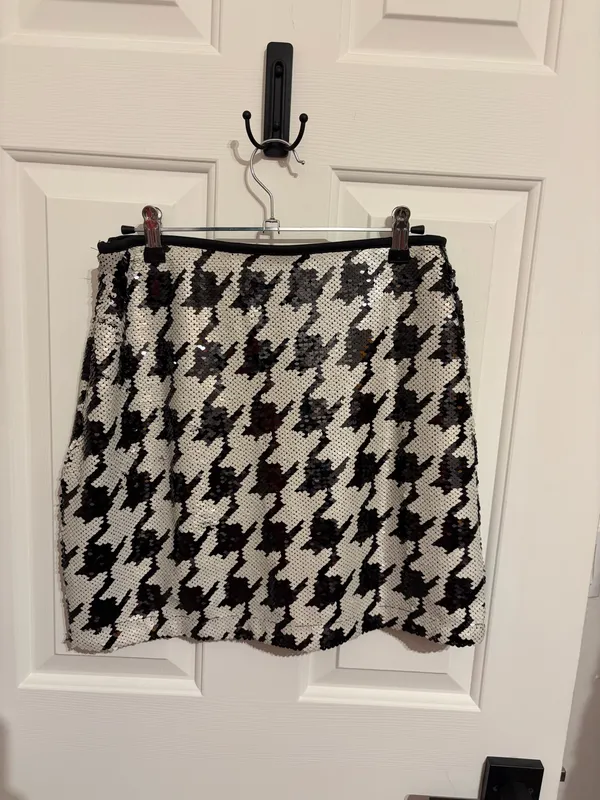Lulus skirt - Image 2