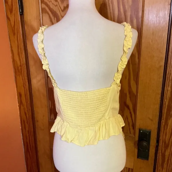 Urban outfitters yellow feminine tank top - Image 12