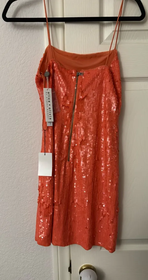 Alice + Olivia Delora Dress - Image 10