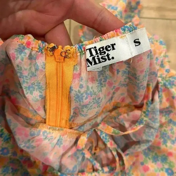 Tiger Mist Orange Floral Back Ruched Mini Dress Sz S - Image 3