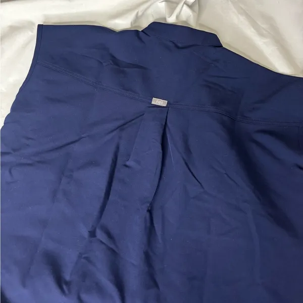 Figs Navy Oversized Rafaela Scrub Top - Image 4