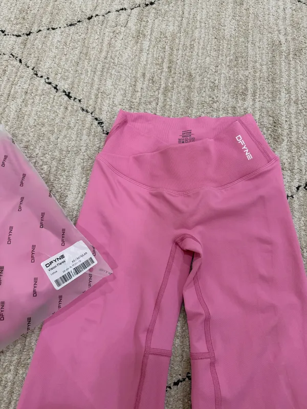 DFYNE Flare Vision Leggings – XS Regular Length (Brand New, Unopened) - Image 3