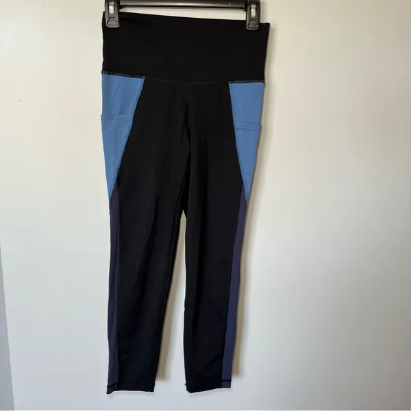 Aerie American Eagle chill play move side pocket black blue leggings size medium - Image 2