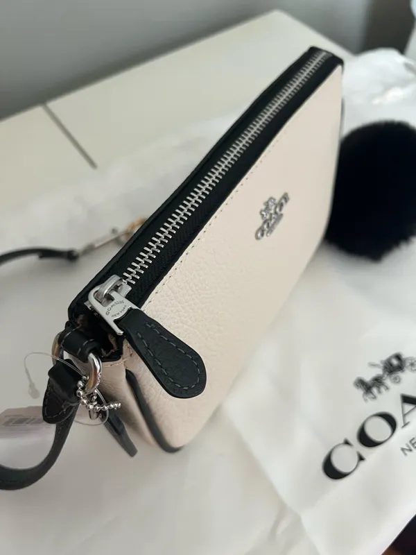 Coach Nolita 19 - Image 5