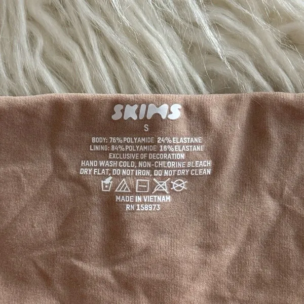 Skims Fits Everybody Bandeau Clay Size Small - Image 6