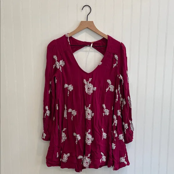 FREE PEOPLE Emma Embroidered Mini Swing Open Back Dress Boho in Magenta Size S - Image 5