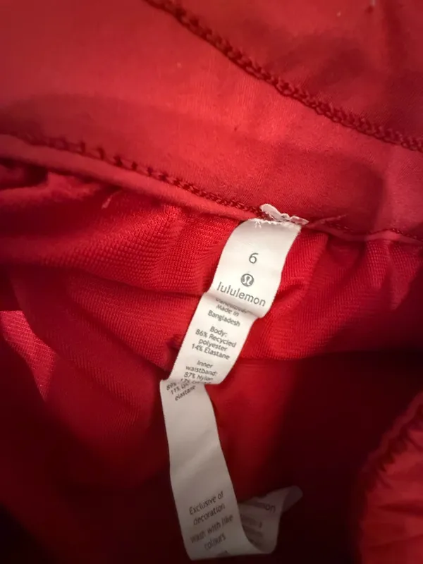 Lululemon shorts! - Image 3