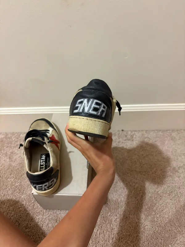 Golden Goose Sneakers - Image 10