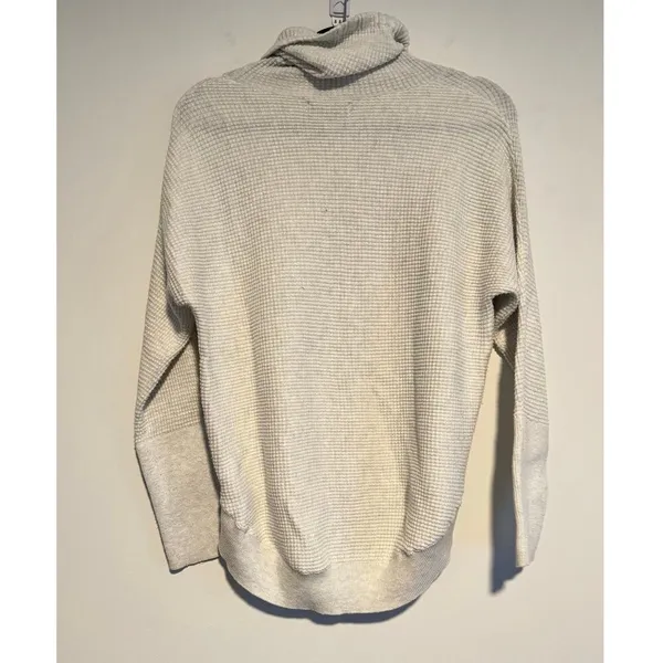 Cynthia Rowley Active White Turtleneck Lightweight Sweater SIZE M‎ - Image 2