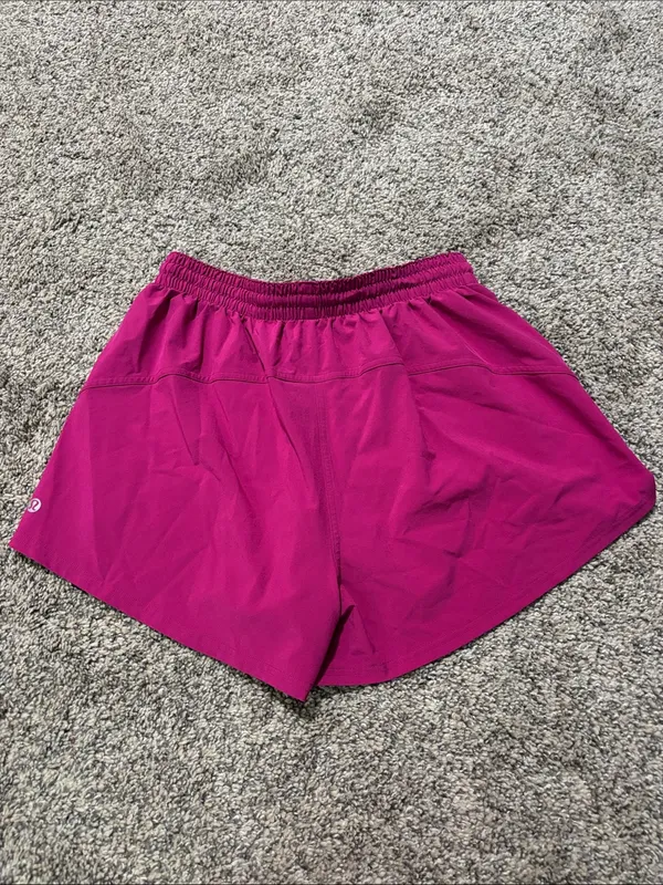 Lululemon Lightweight High-Rise Relaxed Short 3" *Long Liner size 6 - Image 2