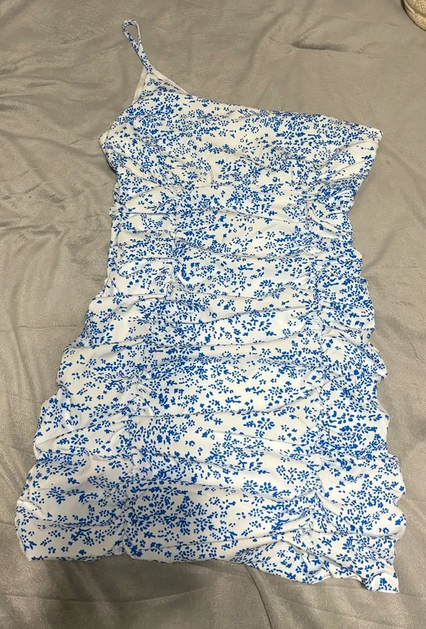 One shoulder floral mini dress - Image 2