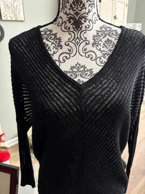 Jennifer Lopez Size XS Black V Neck Sweater - Image 2