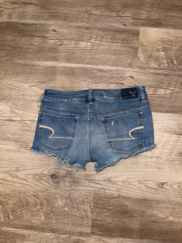 American Eagle Shorts - Image 3