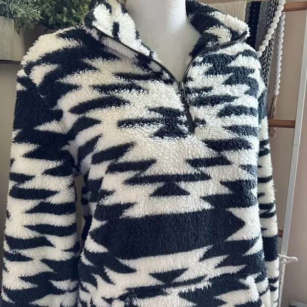 Natural Reflections Geometric Print Sherpa Pullover Quarter Zip Sweater - Image 3