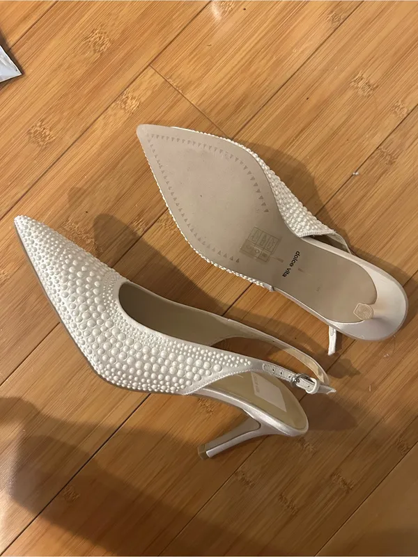 Dolce Vita White Embellished Pointed Toe Slingback Heels - Image 4