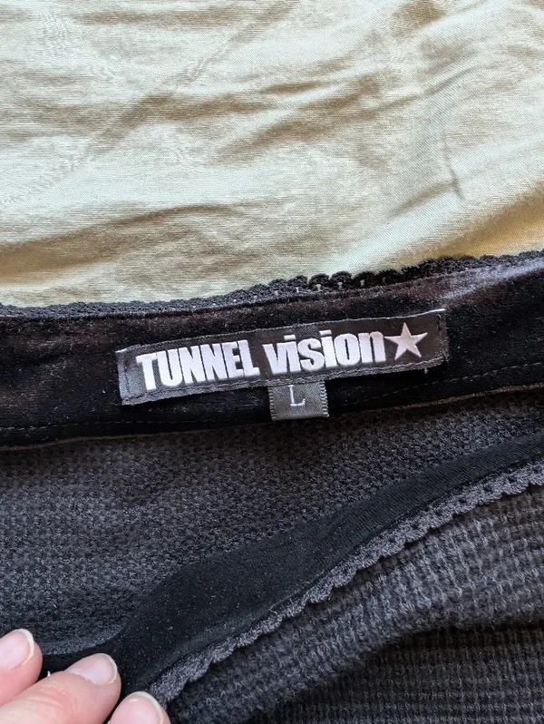 Tunnel Vision Velvet and Tulle Pleated Mini Skirt Large Black - Image 4